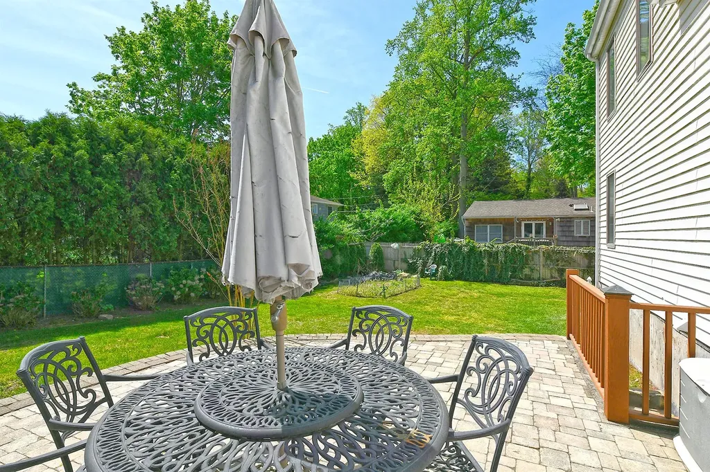 131 Juniper Road Kings Park NY 11754