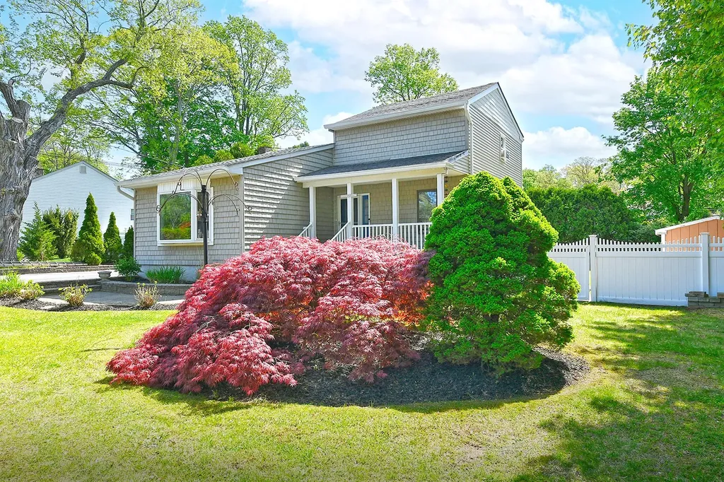 131 Juniper Road Kings Park NY 11754