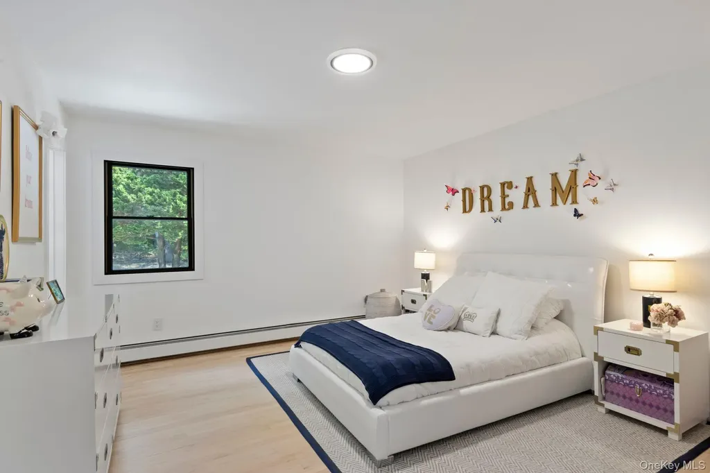79 Brookhill Lane Huntington NY 11743