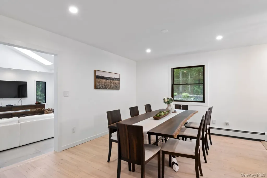 79 Brookhill Lane Huntington NY 11743