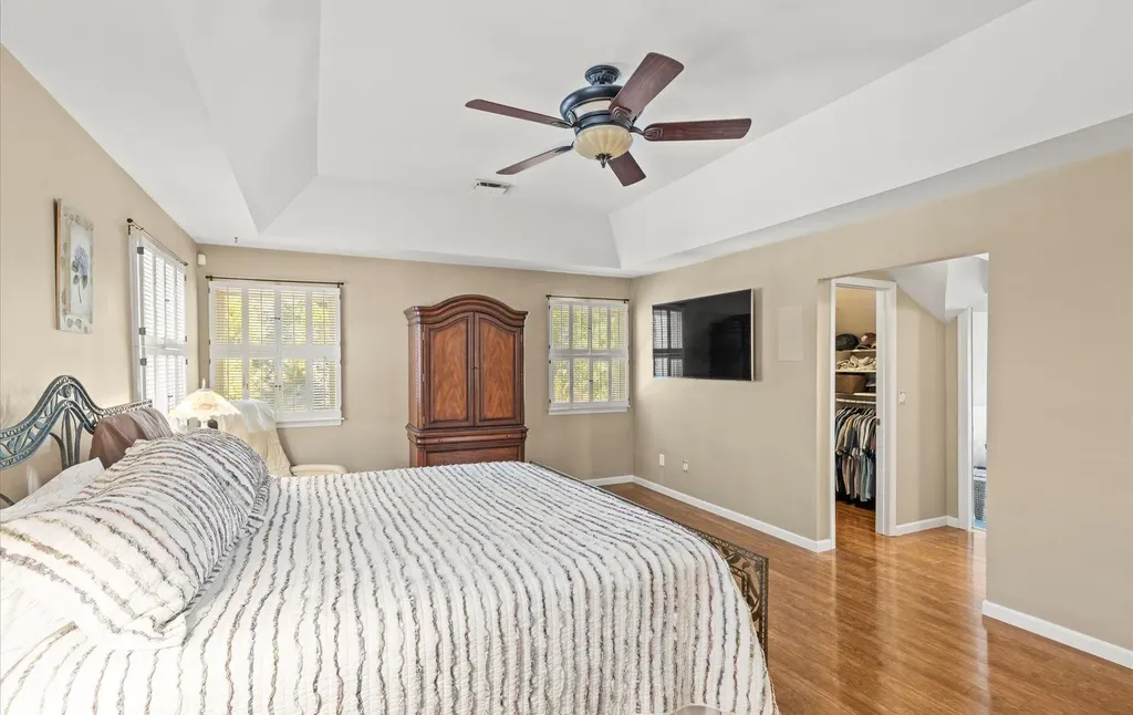 144 Kings Park Road Commack NY 11725