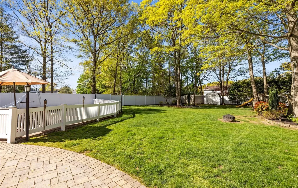 144 Kings Park Road Commack NY 11725