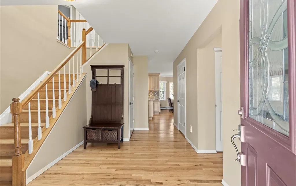144 Kings Park Road Commack NY 11725