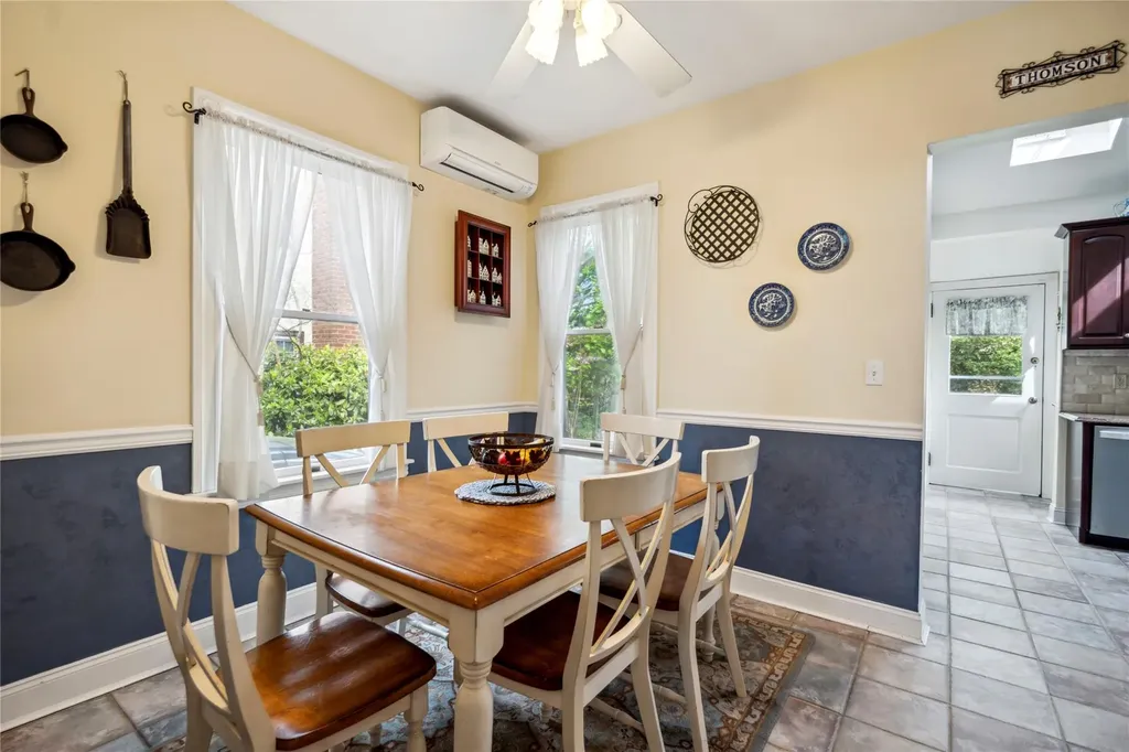 41 Gates Avenue Malverne NY 11565