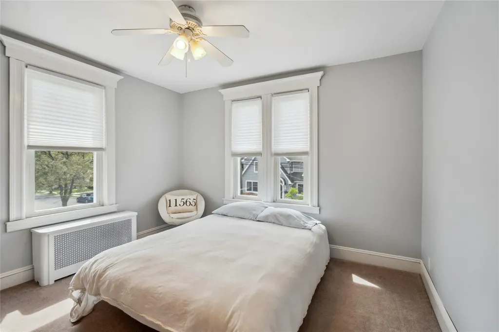 41 Gates Avenue Malverne NY 11565