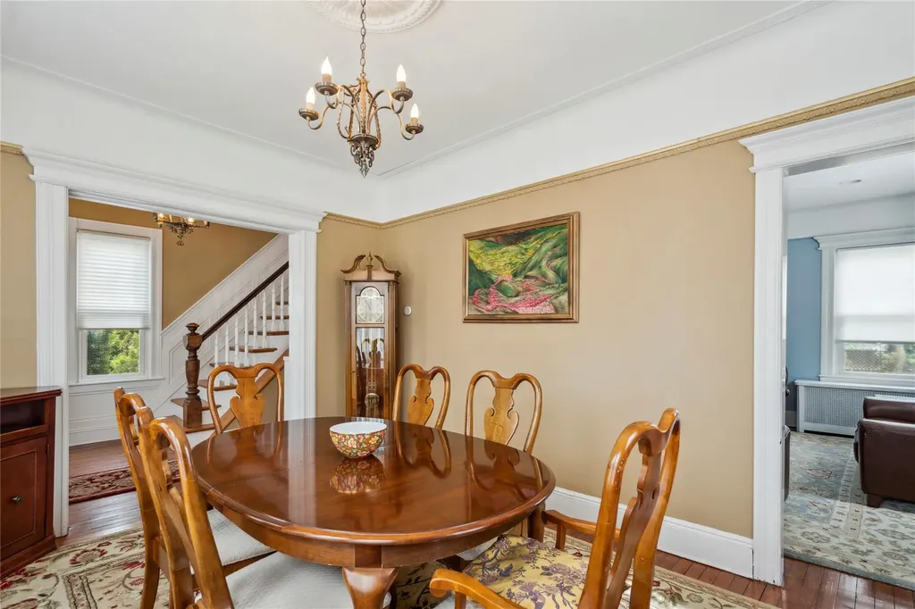 41 Gates Avenue Malverne NY 11565