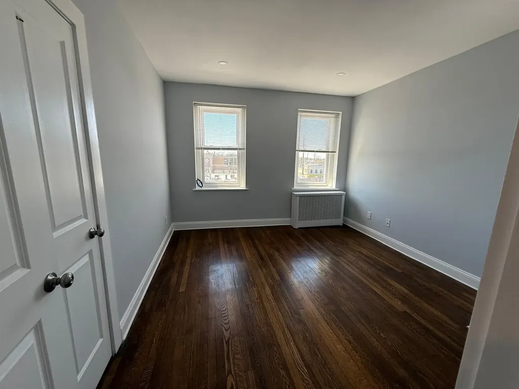 16 New Street Hewlett NY 11557