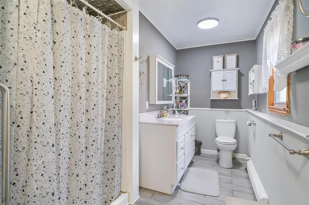12 Marcy Lane Middletown NY 10941