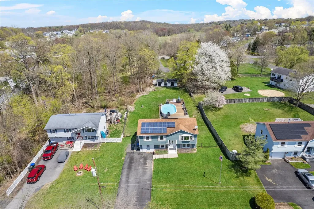 12 Marcy Lane Middletown NY 10941