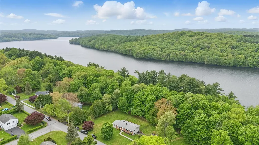 167 Dykeman Road Carmel NY 10512