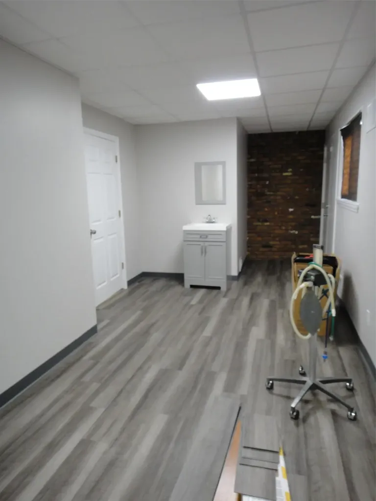 109 Carleton Central Islip NY 11722