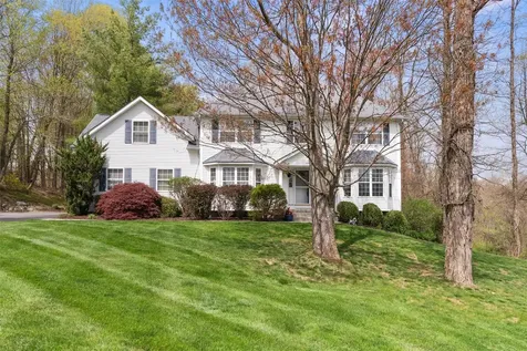 1 Meadow Court Cortlandt Manor NY 10567