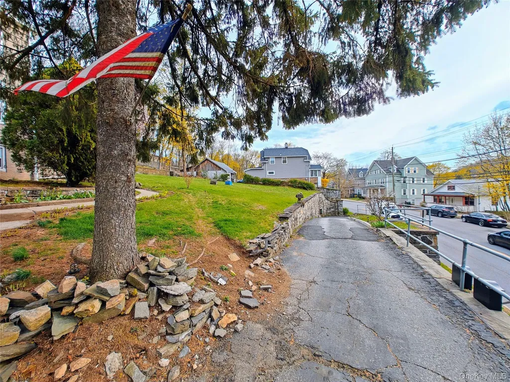 635 N Division Street Peekskill NY 10566