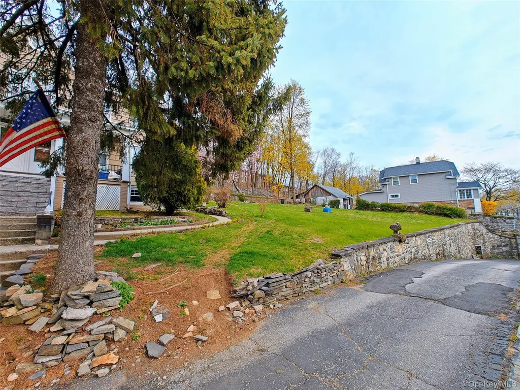 635 N Division Street Peekskill NY 10566