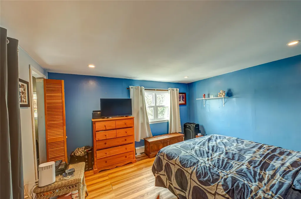 46 Stone Lane Levittown NY 11756
