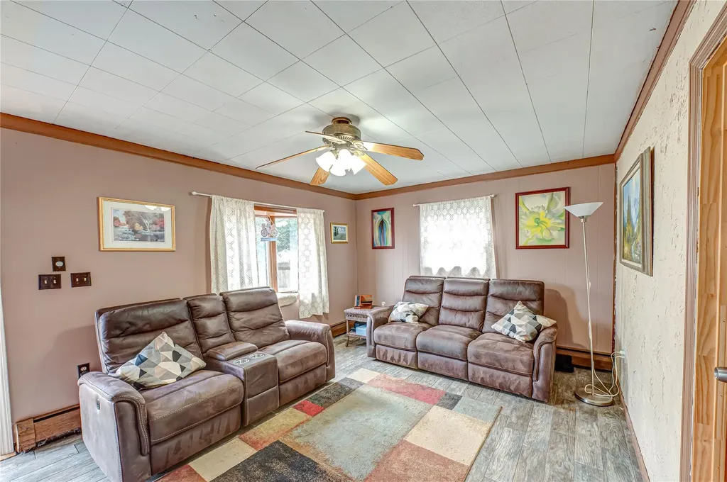 46 Stone Lane Levittown NY 11756