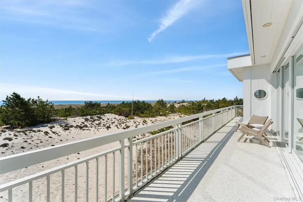 413B Dune Westhampton Beach NY 11978