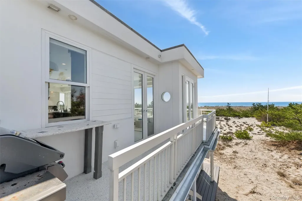 413B Dune Westhampton Beach NY 11978