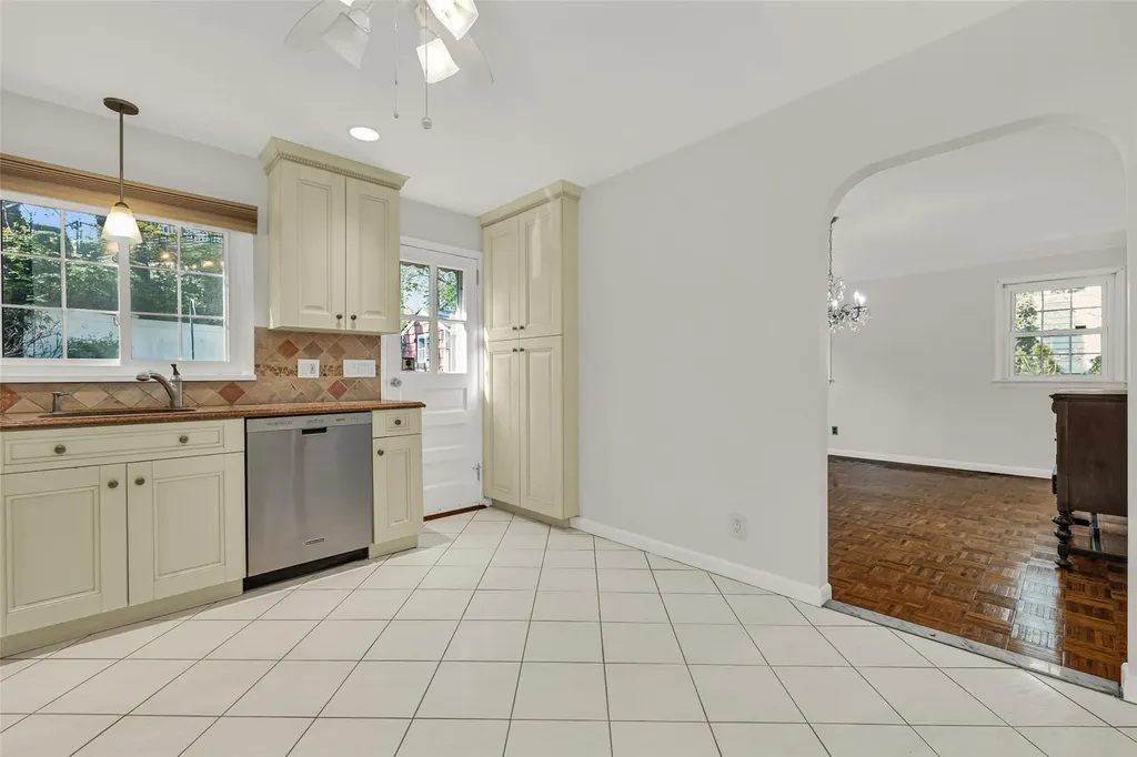 62 Henry Avenue Harrison NY 10528