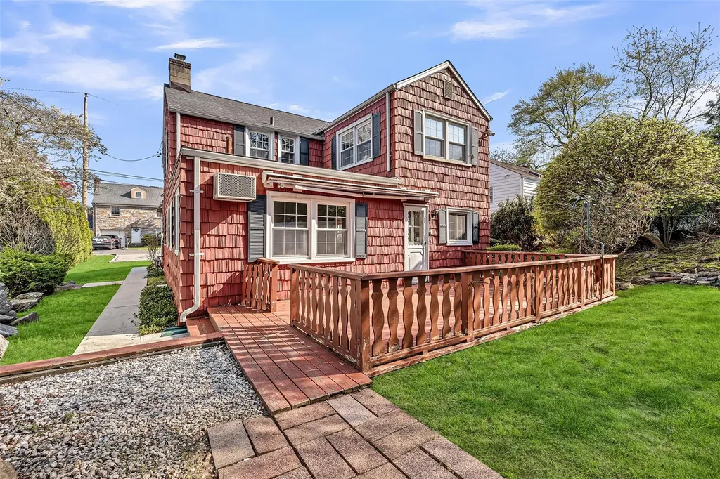 62 Henry Avenue Harrison NY 10528