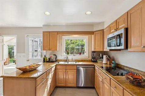 25 Chester Drive Rye NY 10580