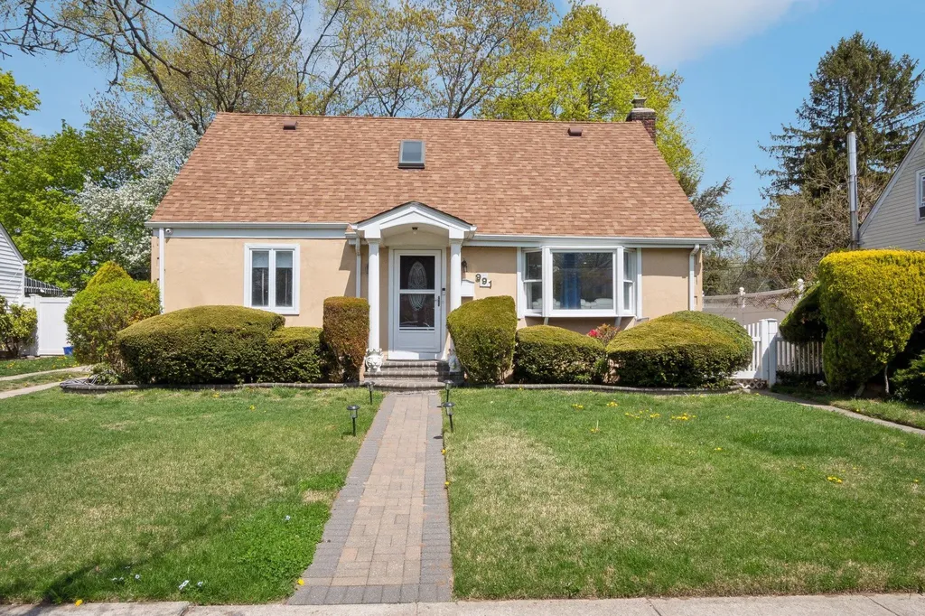 991 Henhawk Road North Baldwin NY 11510