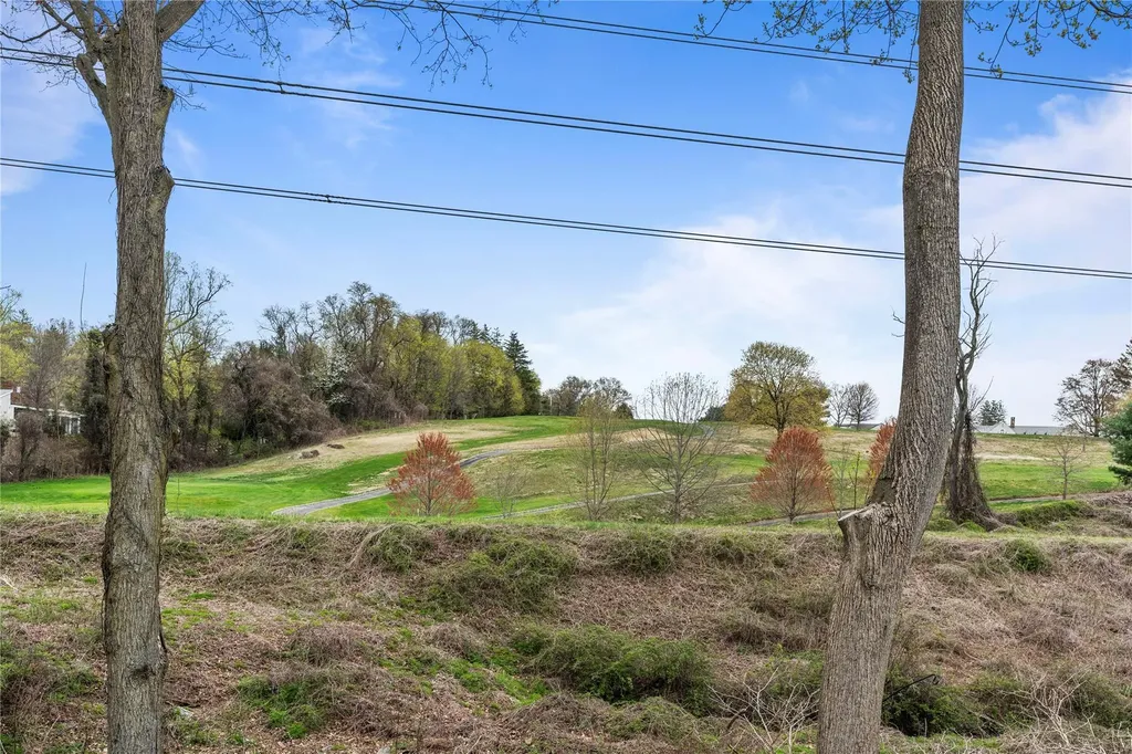 65 Sprain Road Scarsdale NY 10583