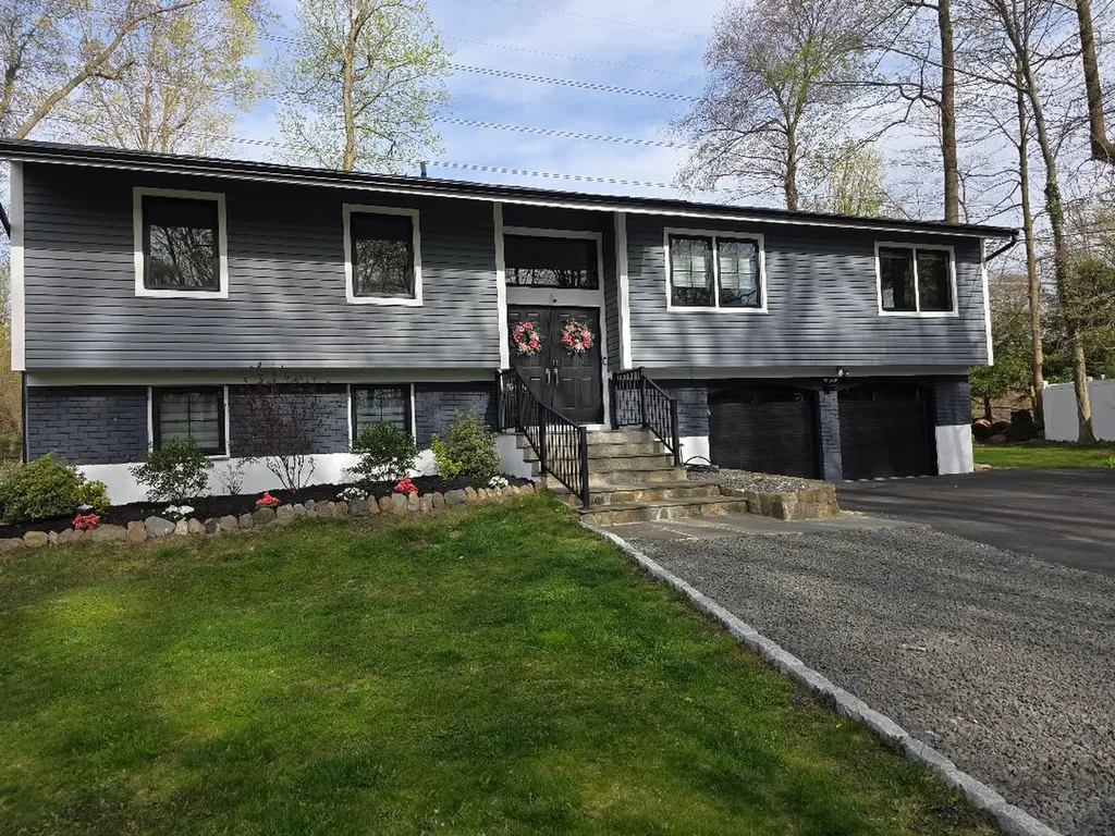 65 Sprain Road Scarsdale NY 10583