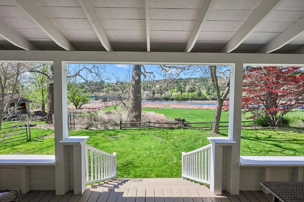 23 River Road Callicoon NY 12723