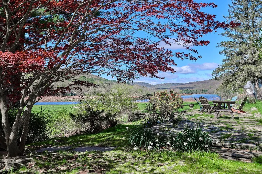 23 River Road Callicoon NY 12723