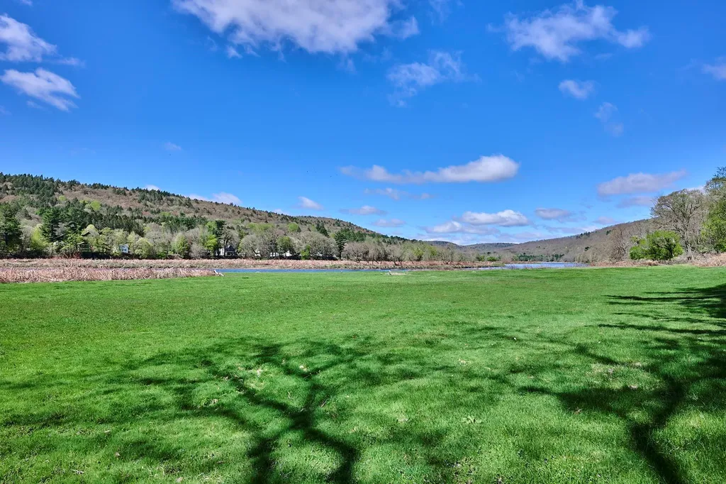 23 River Road Callicoon NY 12723