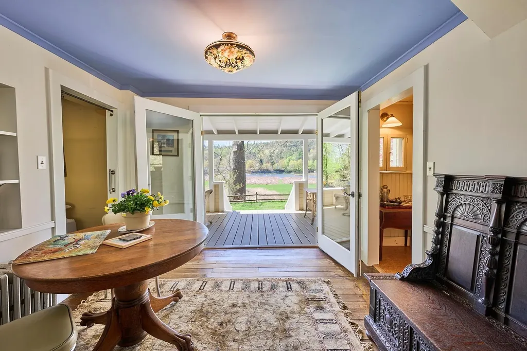 23 River Road Callicoon NY 12723