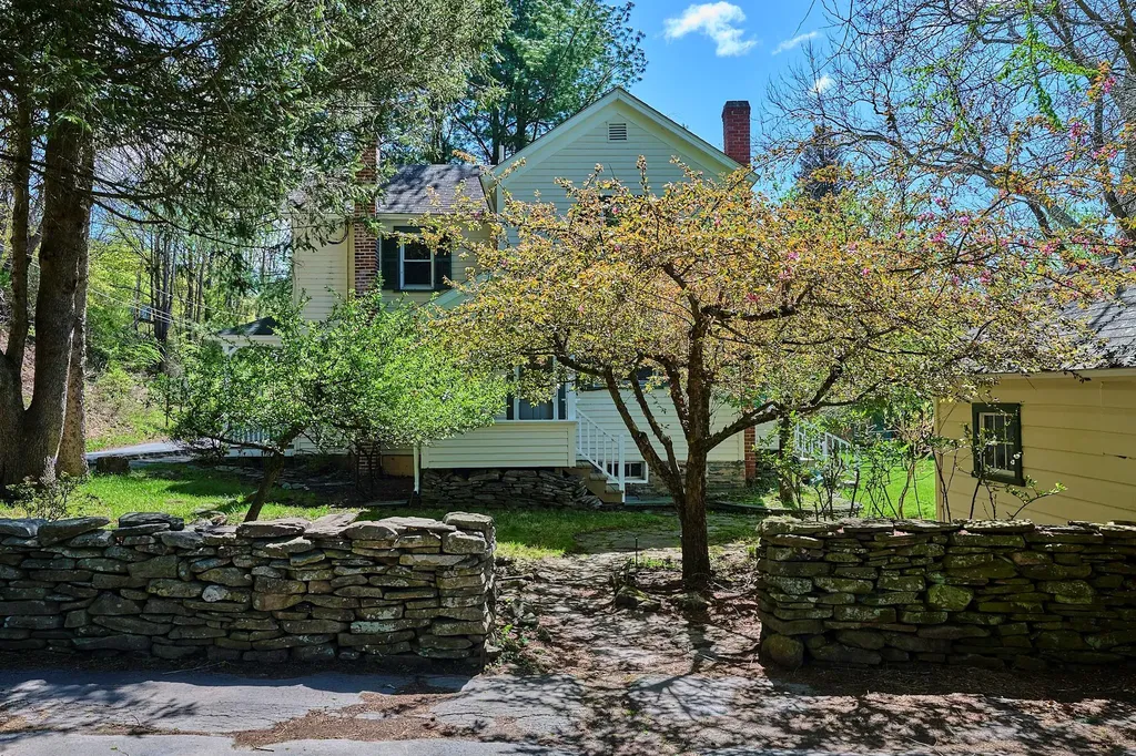 23 River Road Callicoon NY 12723