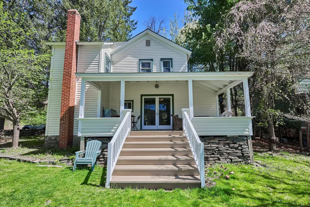 23 River Road Callicoon NY 12723