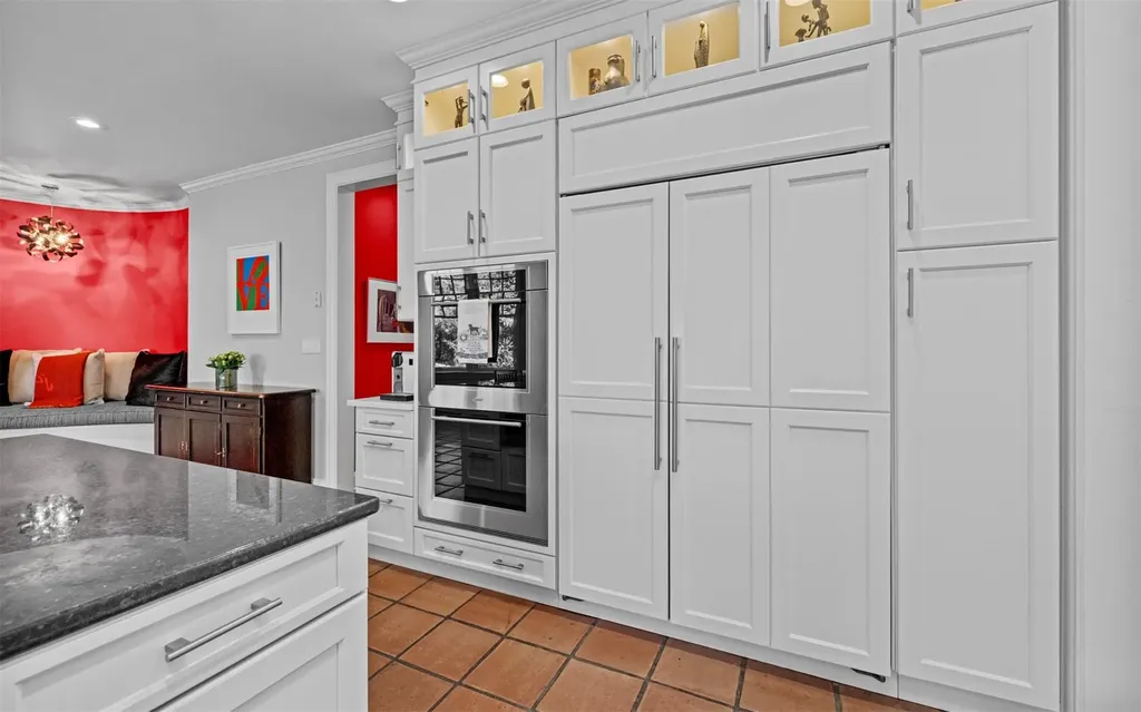 164 Colonial Parkway Manhasset NY 11030