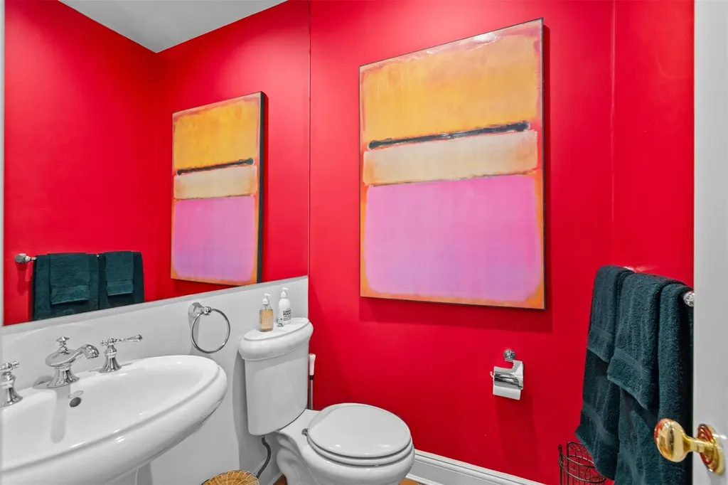 164 Colonial Parkway Manhasset NY 11030