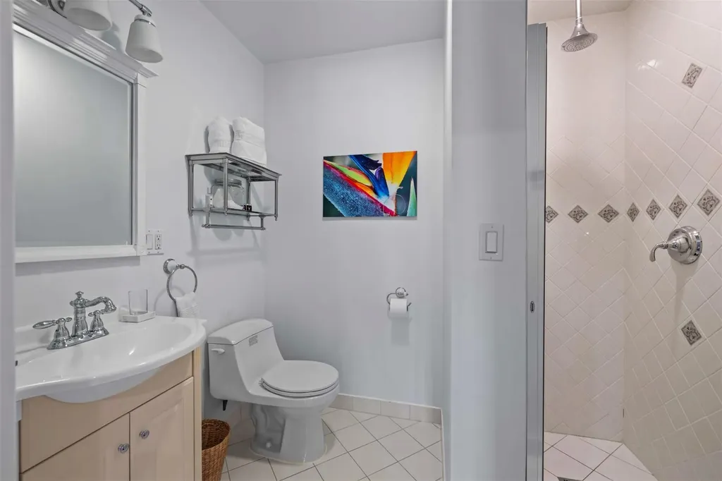 164 Colonial Parkway Manhasset NY 11030