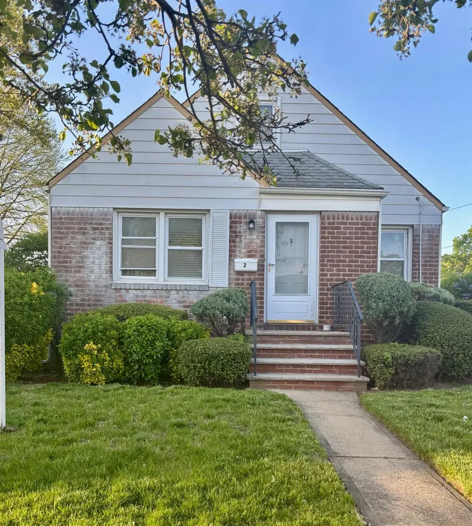 2 Monaco Avenue Elmont NY 11003