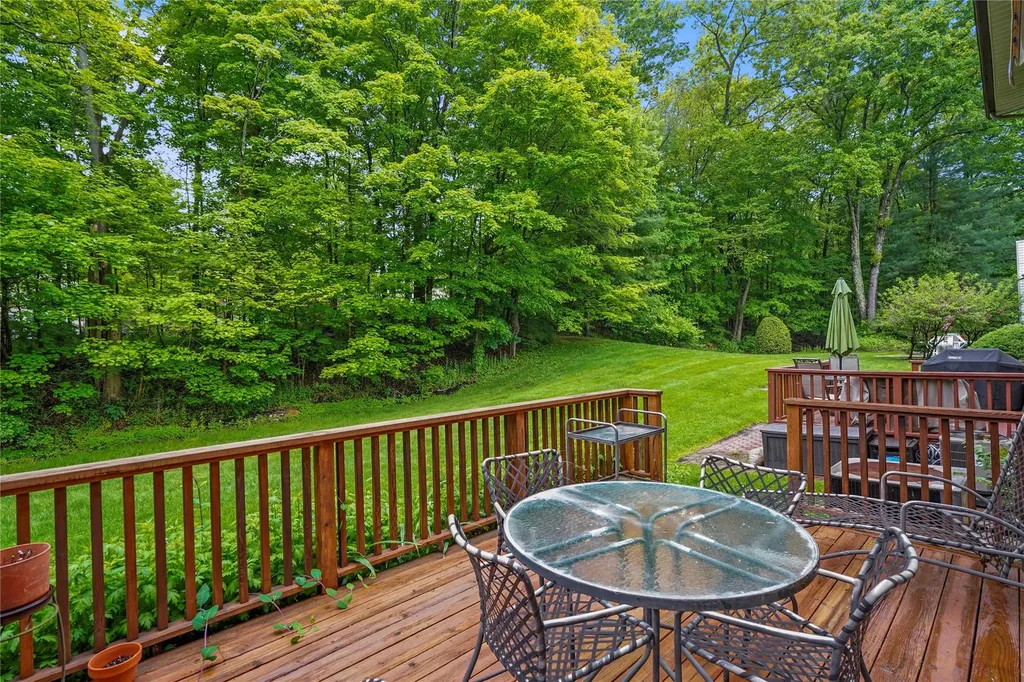 33 Krystal Drive Somers NY 10589
