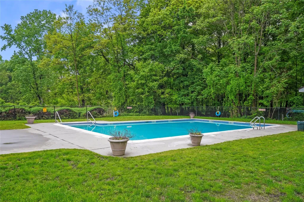 33 Krystal Drive Somers NY 10589