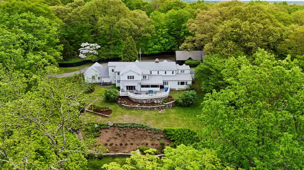 155 Hickory Kingdom Road Bedford NY 10506