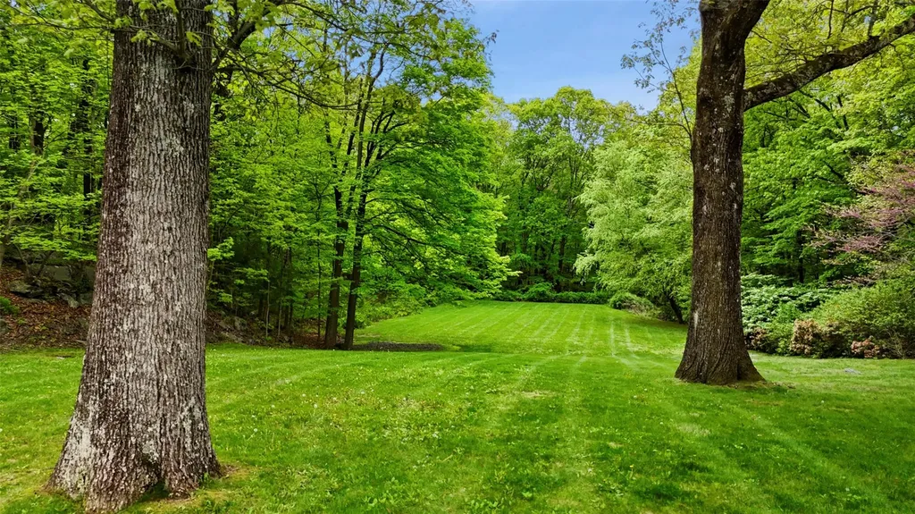 155 Hickory Kingdom Road Bedford NY 10506
