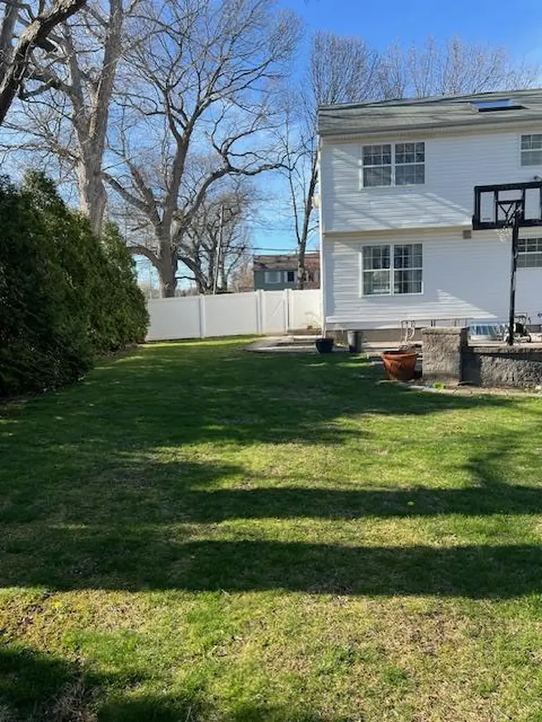 278 Crombie Street Huntington Station NY 11746