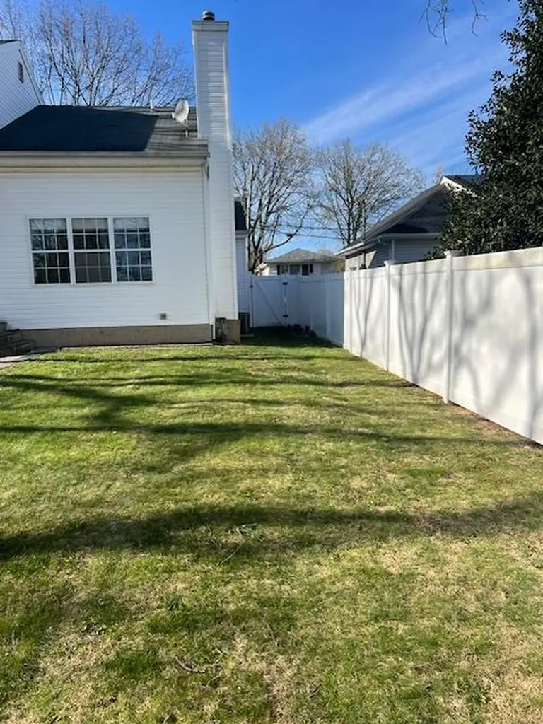 278 Crombie Street Huntington Station NY 11746