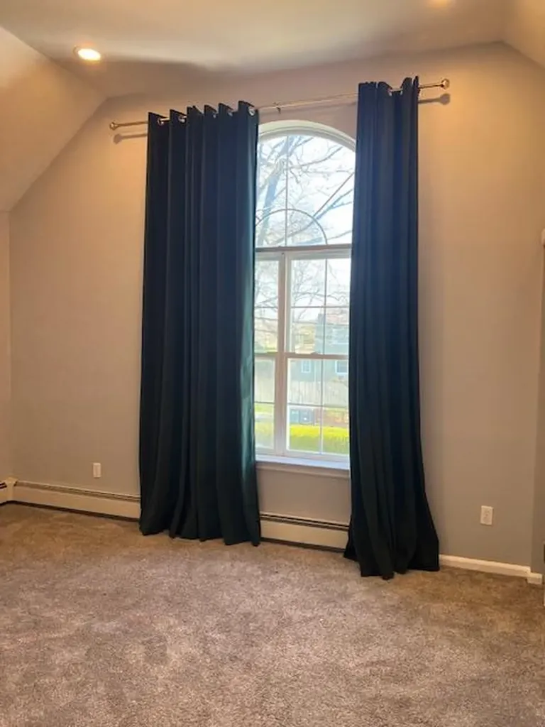 278 Crombie Street Huntington Station NY 11746
