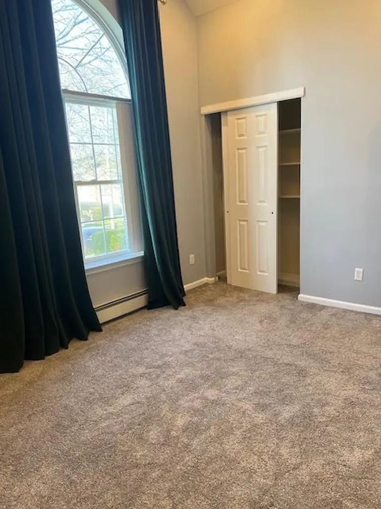 278 Crombie Street Huntington Station NY 11746