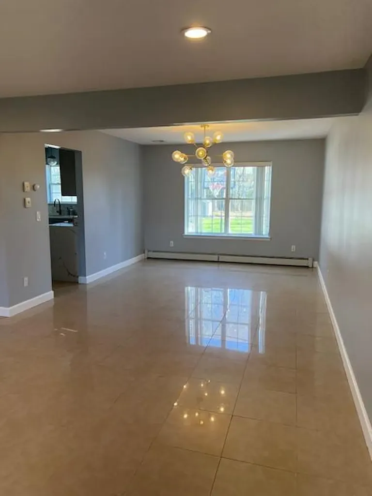 278 Crombie Street Huntington Station NY 11746
