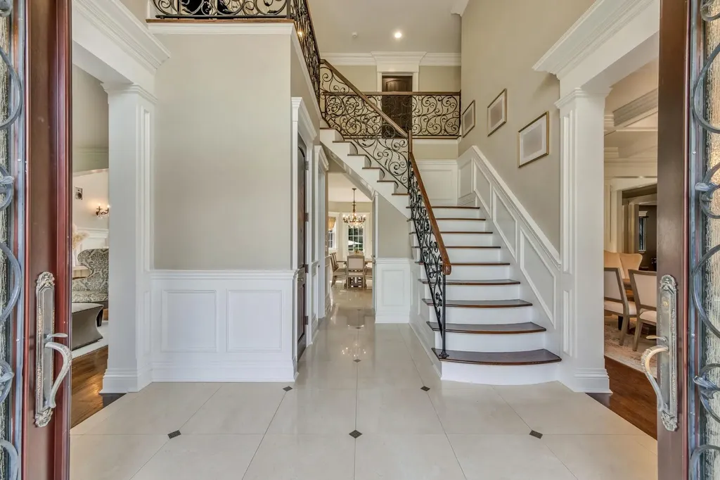 184 Hickory Lane Smithtown NY 11787