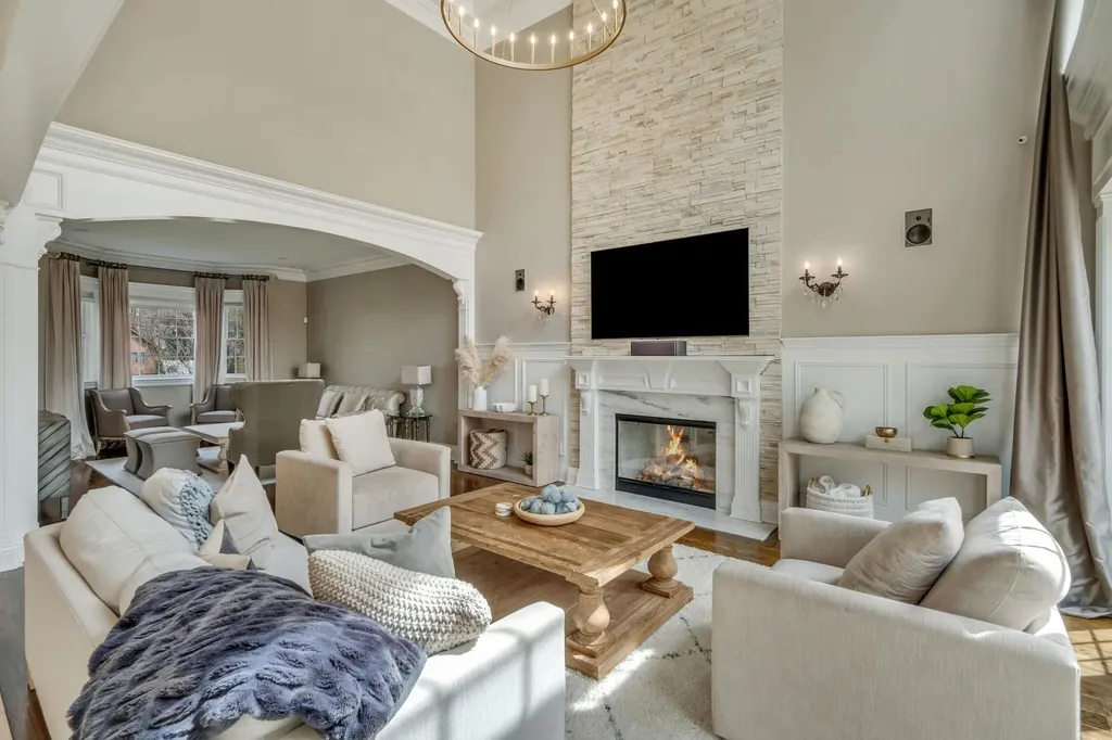184 Hickory Lane Smithtown NY 11787