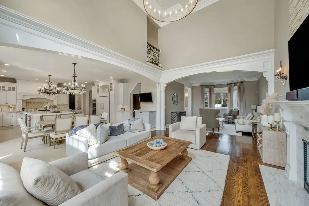 184 Hickory Lane Smithtown NY 11787